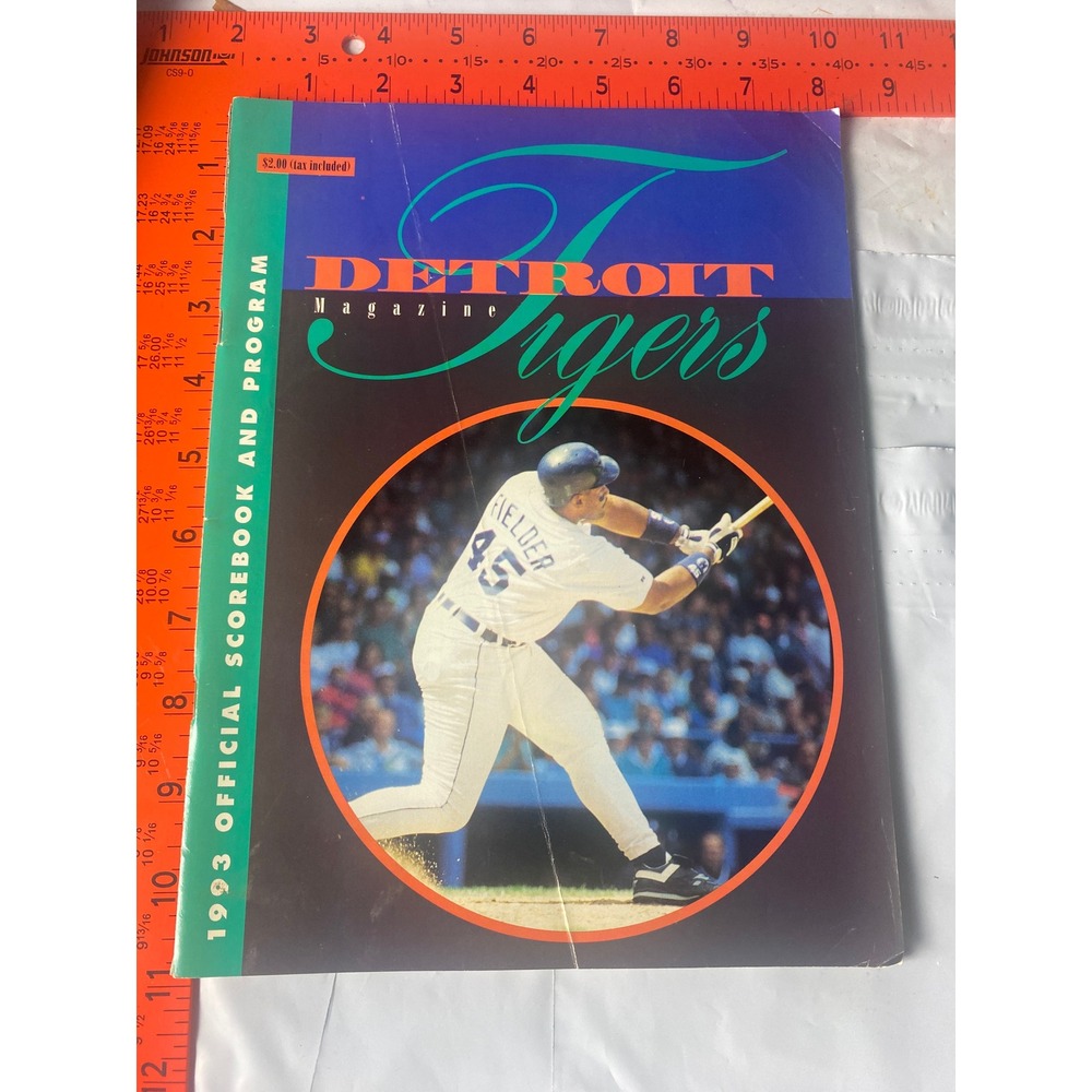 Vintage 1993 Detroit Tigers Official Scorebook and Program Cecil Fielder MLB
